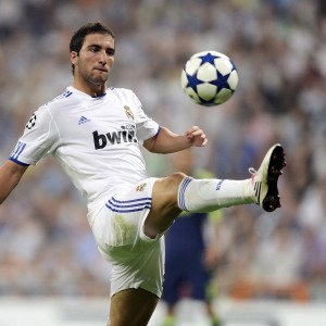 开云在线-英超决战在即：悬念重重，精彩绝伦！，英超决赛一般在几月